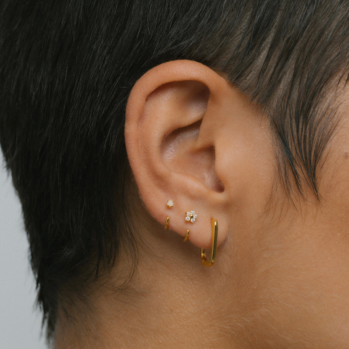 Lock Medium Hoops