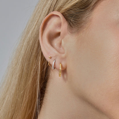 Pavé Fire Moissanite Huggie Hoops