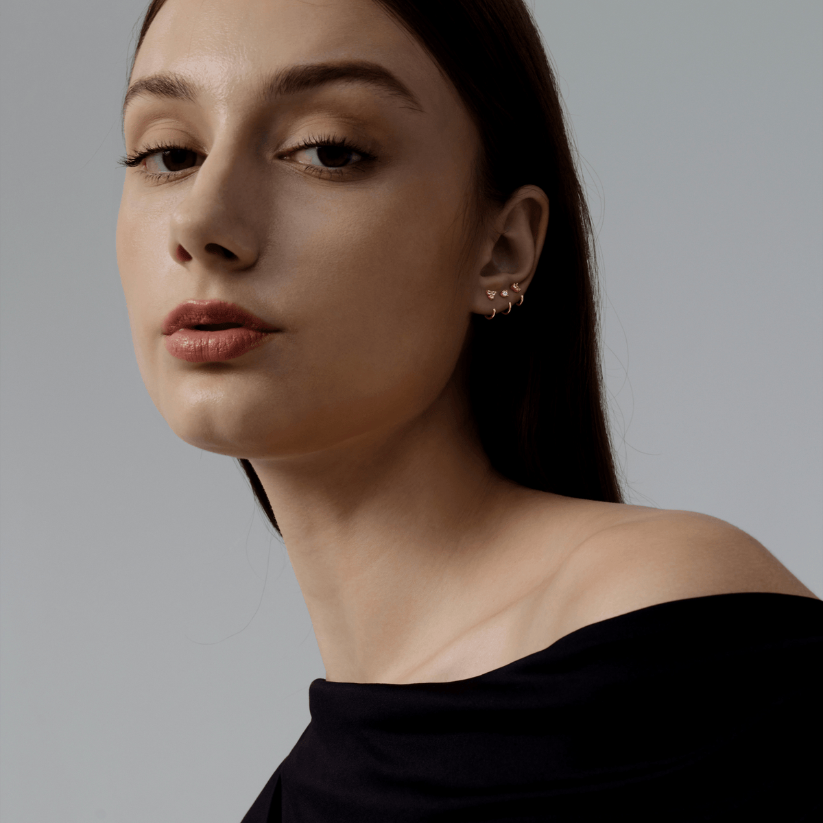 Stay Close Teardrop Hoops