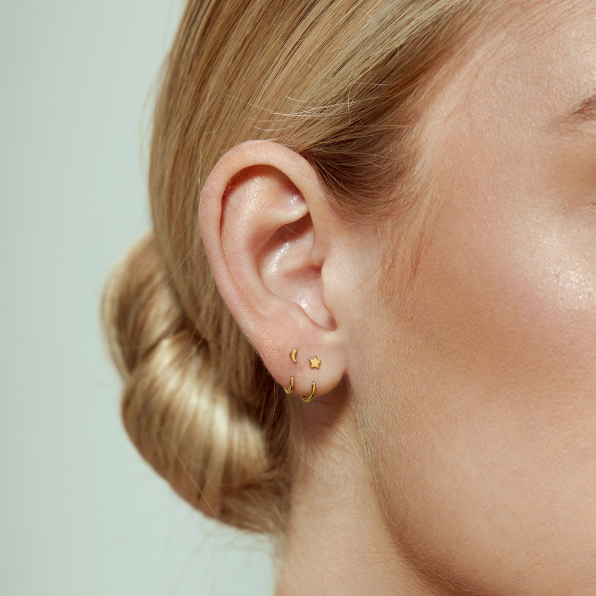 Stay Close Moon Hoops