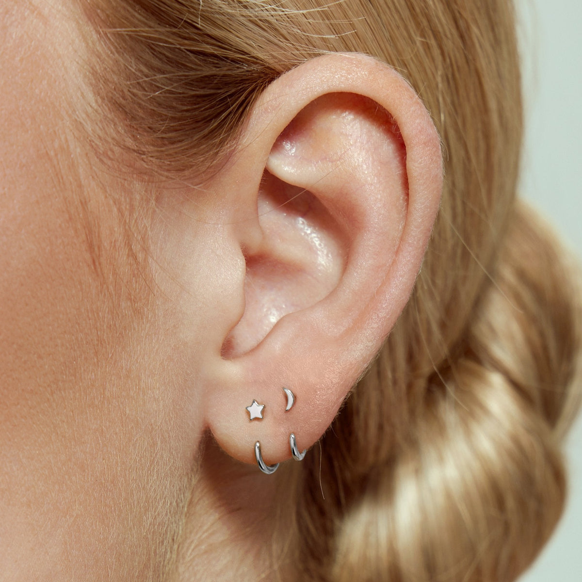 Stay Close Star Hoops