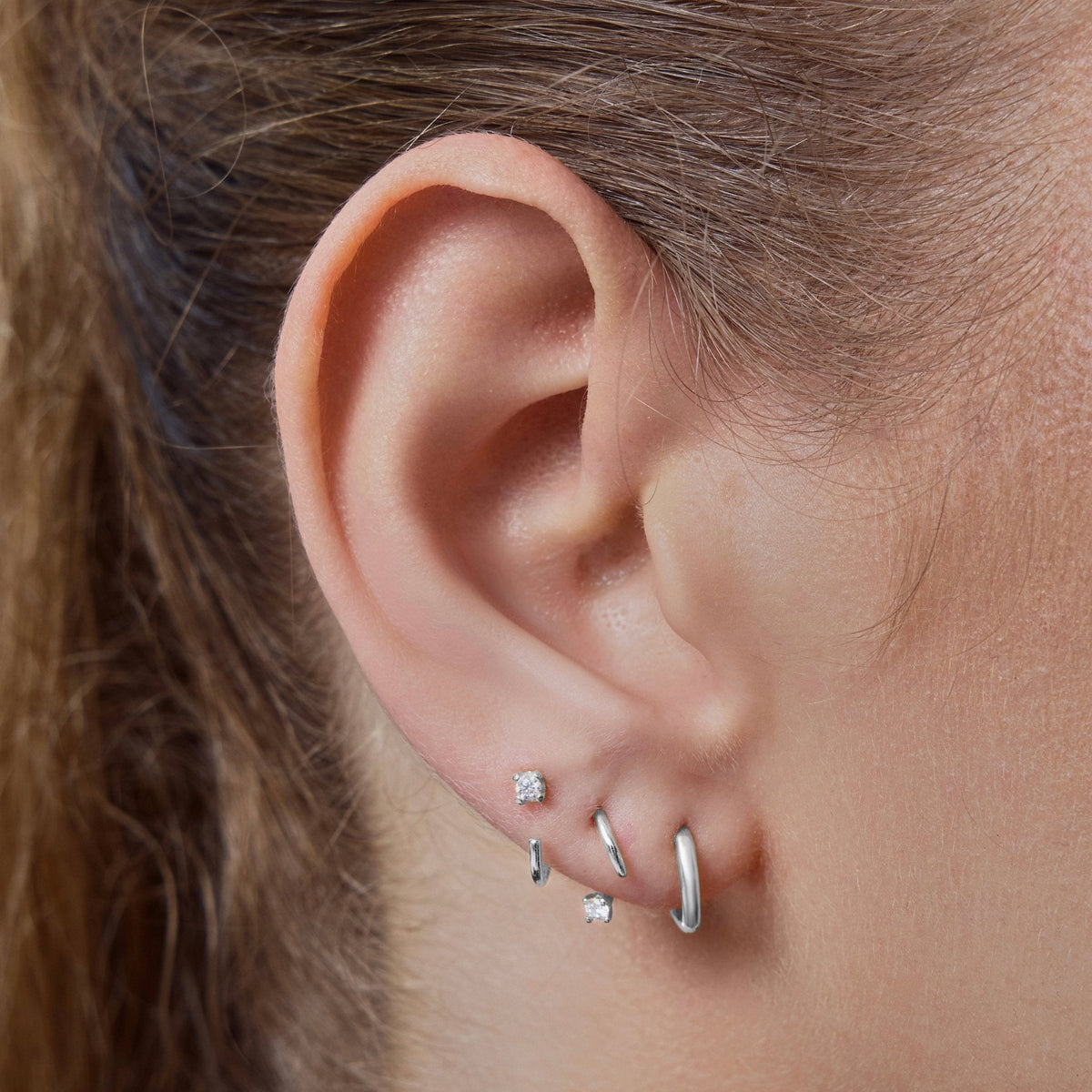 Swerve Moissanite Hoops